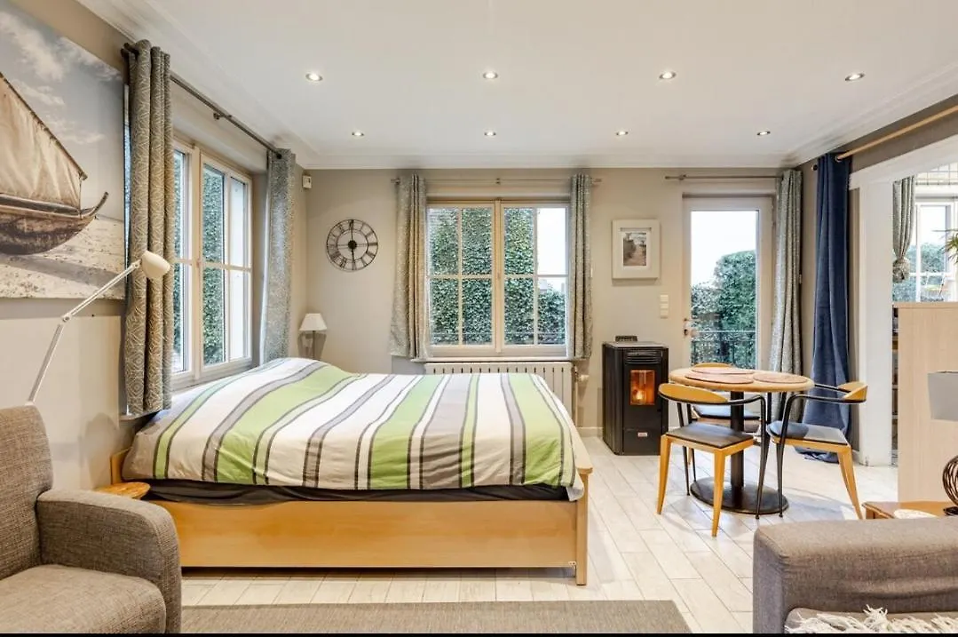 Cosy Studio Close To Bruxelles South Charleroi Airport Courcelles België